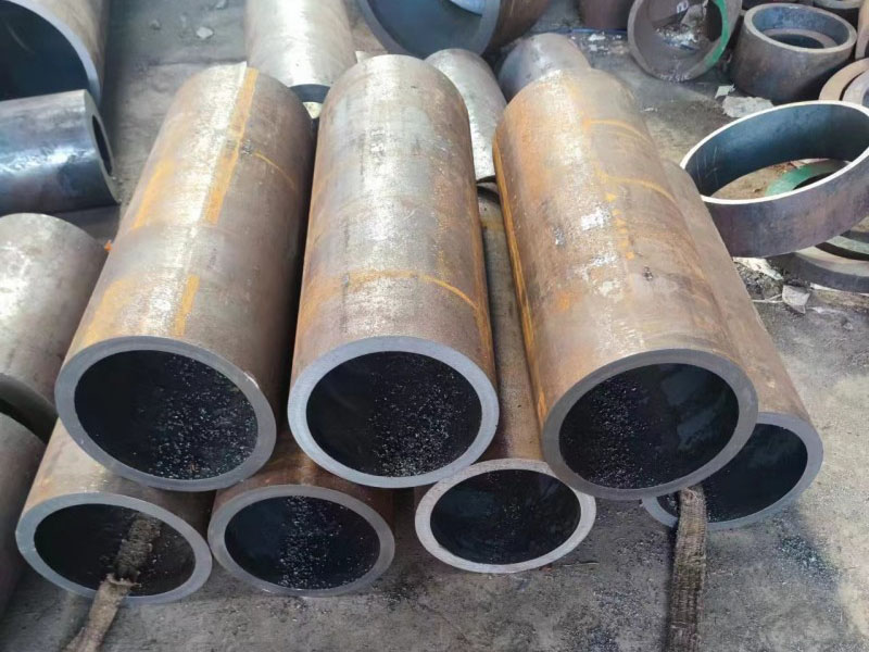 建阳12Cr1MovG无缝钢管切割